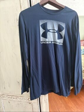 Under Armour Navy Long Sleeve Logo Tee with Silver Graphic
